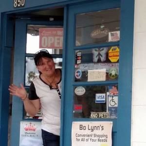 Meet your Posher, Mariell